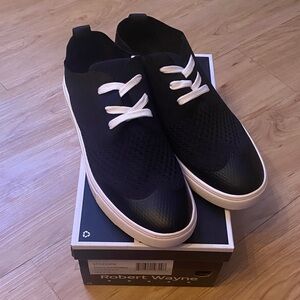 Robert Wayne Black and White Men's Sneakers